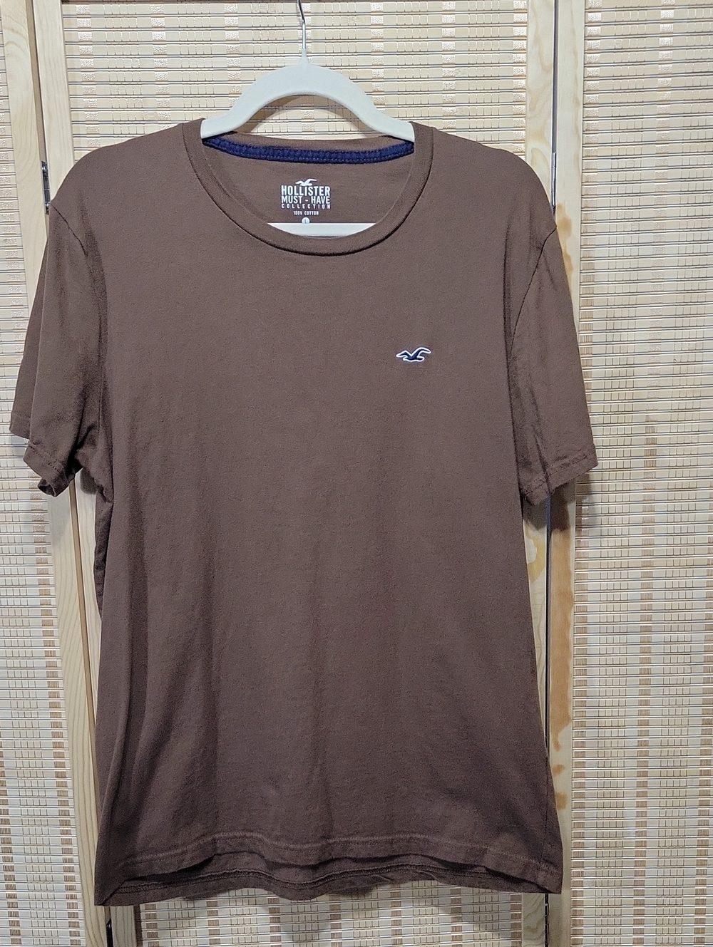 Hollister Must-Have Collection Tee - Brown - size Large